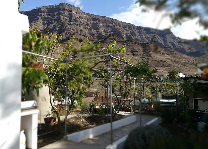 Bett 3 Im Maenner-4-bettzimmer Nur Maenner Only Men Solo Hombres بيت شباب Mogán