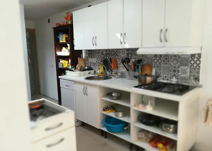 بيت شباب Bett 3 Im Maenner-4-bettzimmer Nur Maenner Only Men Solo Hombres *