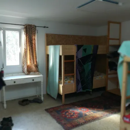 Bett 3 Im Maenner-4-bettzimmer Nur Maenner Only Men Solo Hombres Hostel Mogan